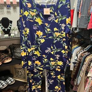 Floral Blue and Yellow Lounge Set